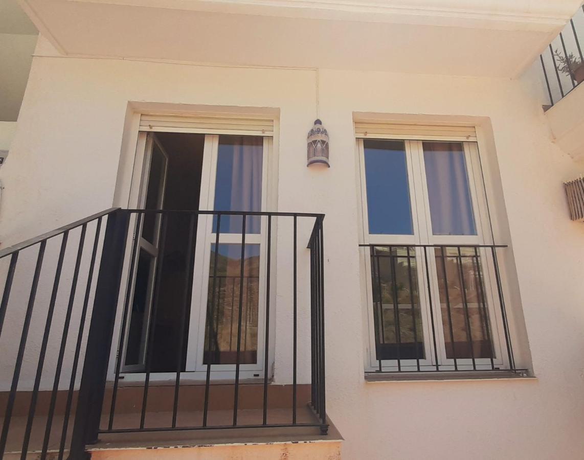 La Casa De La Fama - Apartamento Con Patio Exterior Carboneras Bagian luar foto